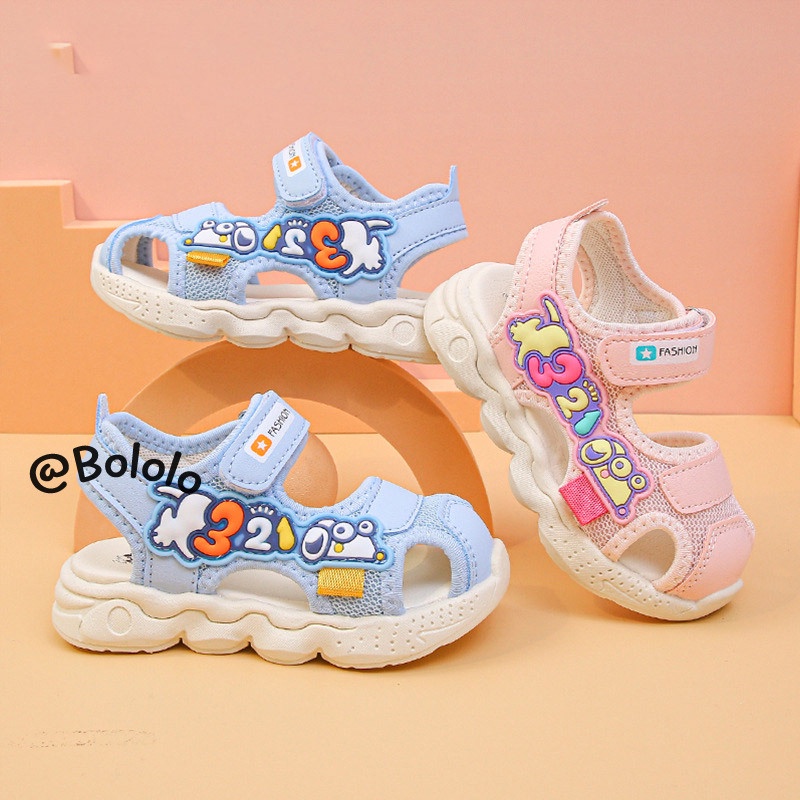 Bololo Xăng đan Đế Mềm Chống Trượt Chống Va Chạm In Họa Tiết Hoạt Hình Xinh Xắn Dành Cho Các Bé 1-6 Tuổi