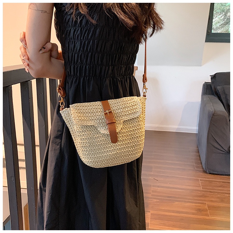 Túi Xách Đan Rơm Đơn Giản Thời Trang Cho Nữ