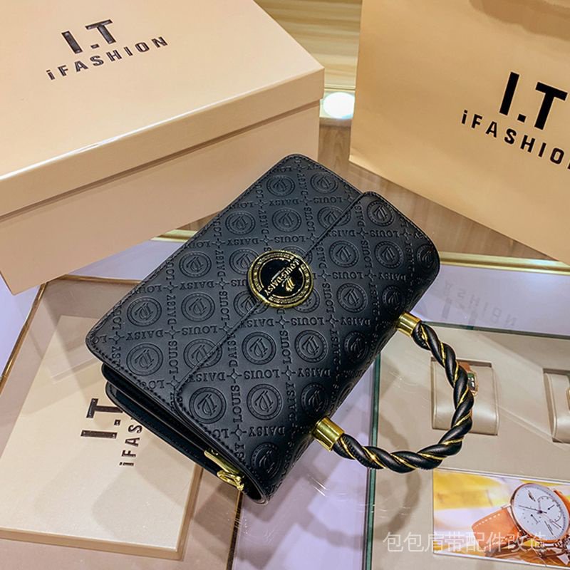 Túi Đeo Chéo Vai Bằng Da Thật Họa Tiết Dập Nổi Thời Trang Sành Điệu Cho Nữ