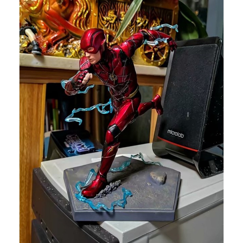 Mô Hình Nhân Vật Phim Justice League The Flash Running MAF058 16cm