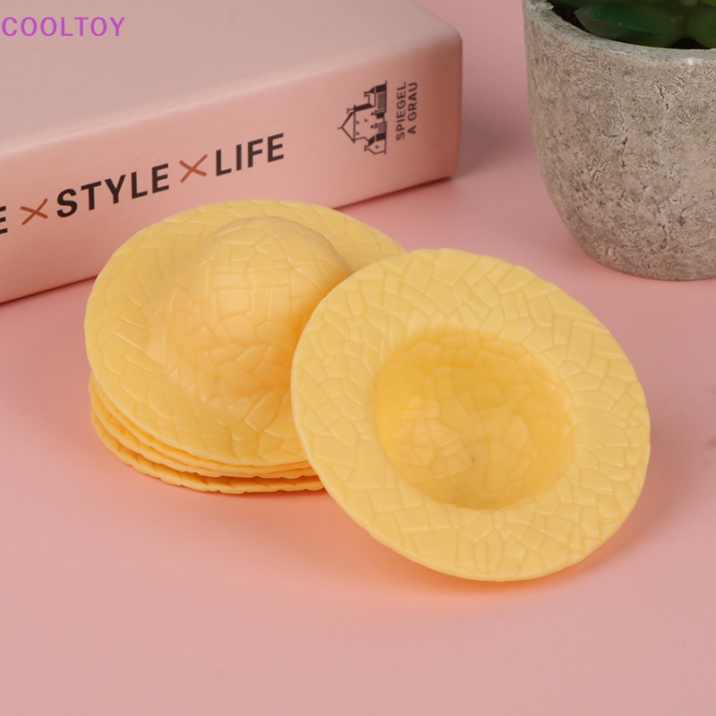 Bộ 5 Mô Hình Mũ Rơm Mini Bằng Nhựa Tỉ Lệ 1: 12 Trang Trí Nhà Búp Bê