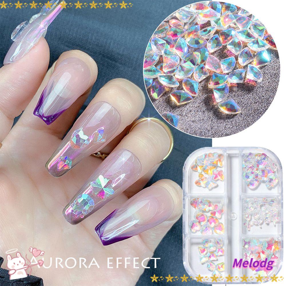 Giai Điệu 6 Ngăn Móng Tay 3D|Mặt Dây Chuyền Hình Hoa Hồng Đính Đá Cực Quang