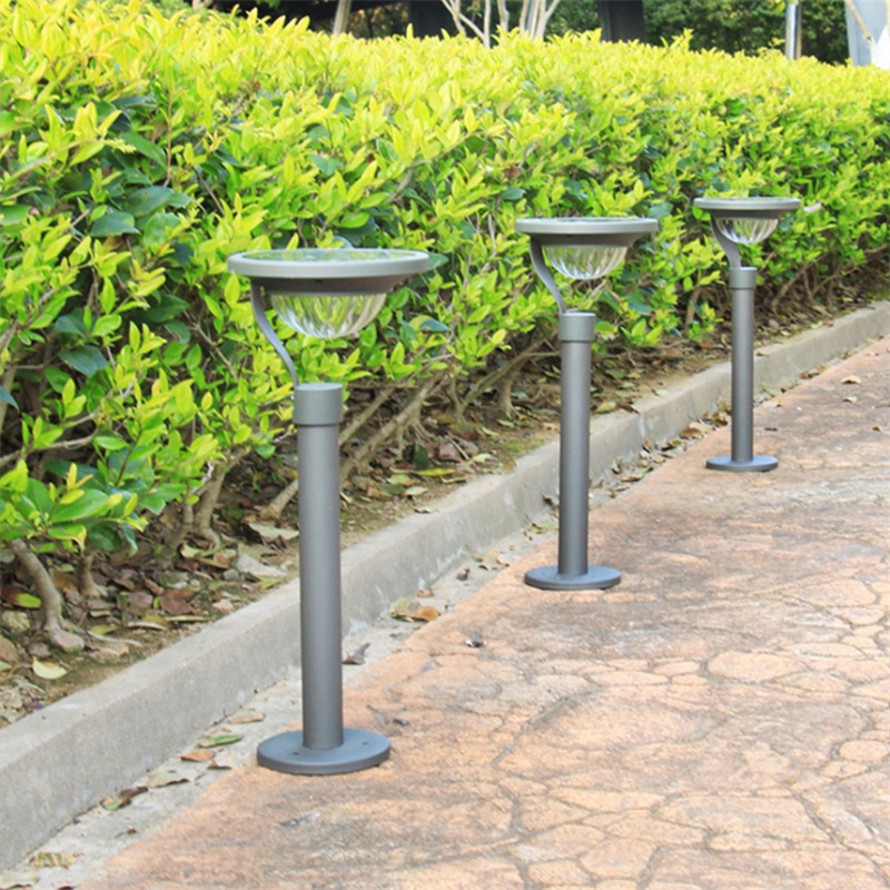 Bộ 2 Đèn LED Lắp Đặt Chống Thấm Nước Sử Dụng Năng Lượng Mặt Trời