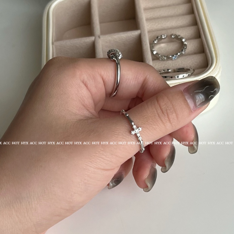 Nhẫn Đan Chéo Hình Ngôi Sao Phong Cách Cổ Điển Dành Cho Nữ