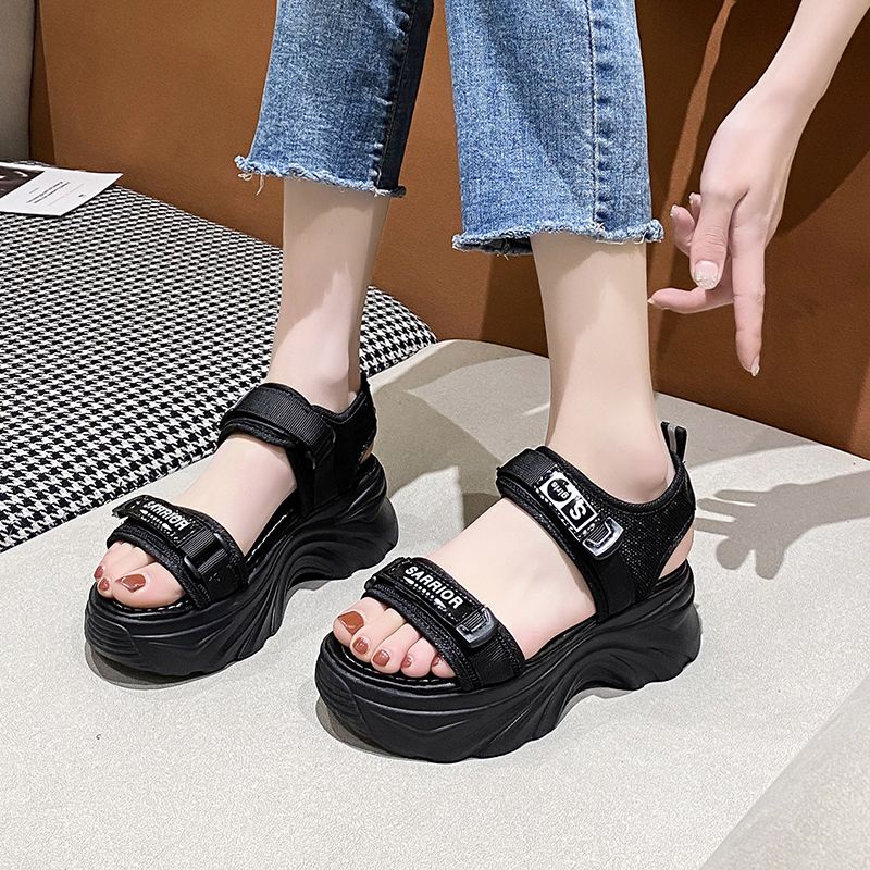 Xăng đan Thể Thao Đế Dày Quai Ruy Băng Mới Dành Cho Nữ