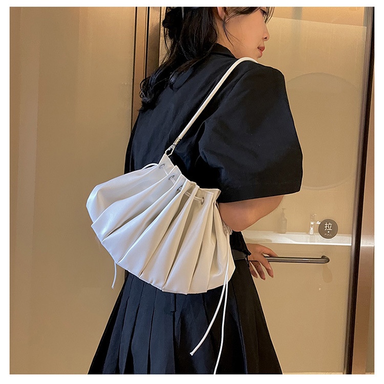 Túi Đeo Vai / Đeo Dưới Cánh Tay Quai Xích Xếp Ly Mới Cho Nữ