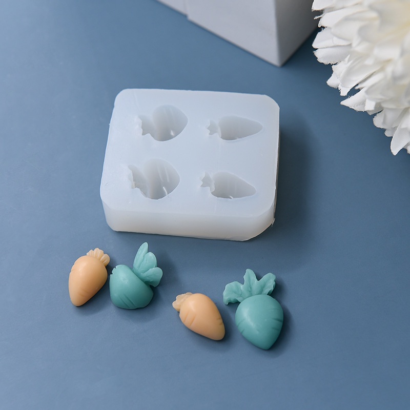 Khuôn Làm Bánh Chất Liệu Silicone Hình Củ Cà Rốt Dễ Thương