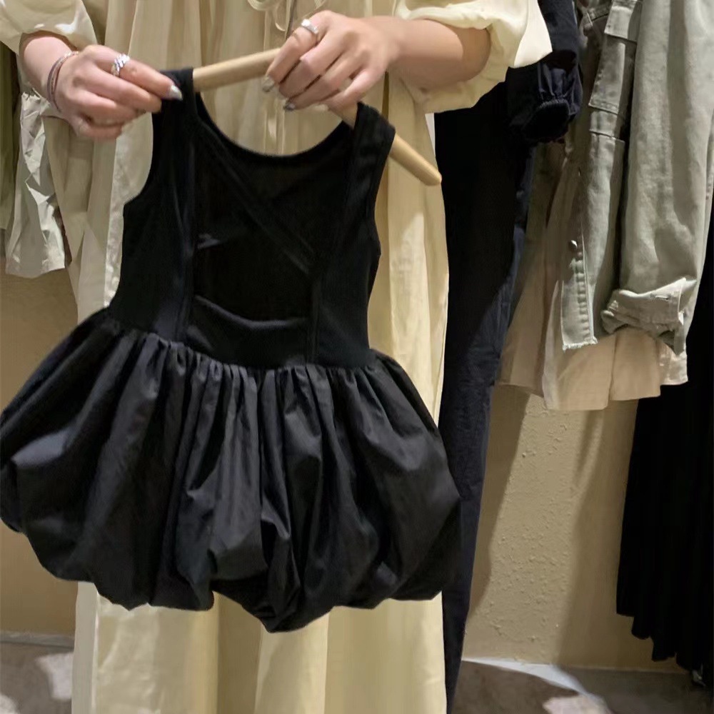 Đầm Sát Nách Hở Lưng Màu Đen Thời Trang Mùa Hè Xinh Xắn Cho Bé Gái