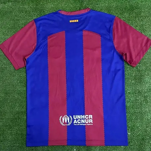 Áo bóng đá sân nhà barcelona 2023/2024