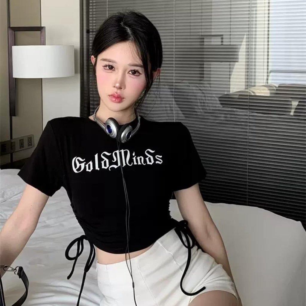 Áo croptop kiểu dây rút 2 bên PINKSTORE29 tay ngắn, cổ tròn in chữ Gold Minds A5811
