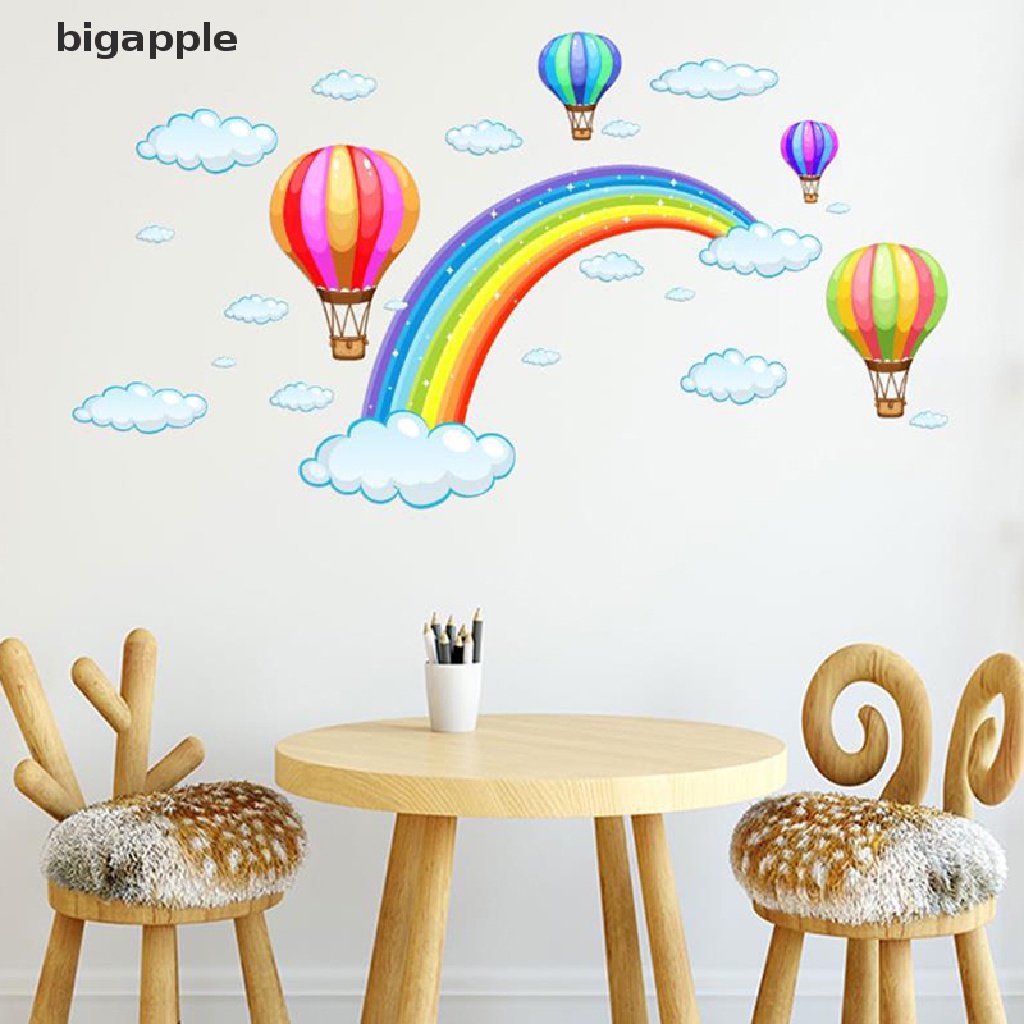 1 Decal dán tường Họa Tiết Khinh Khí Cầu Và Đám Mây Mưa Dễ Thương Bắt Mắt