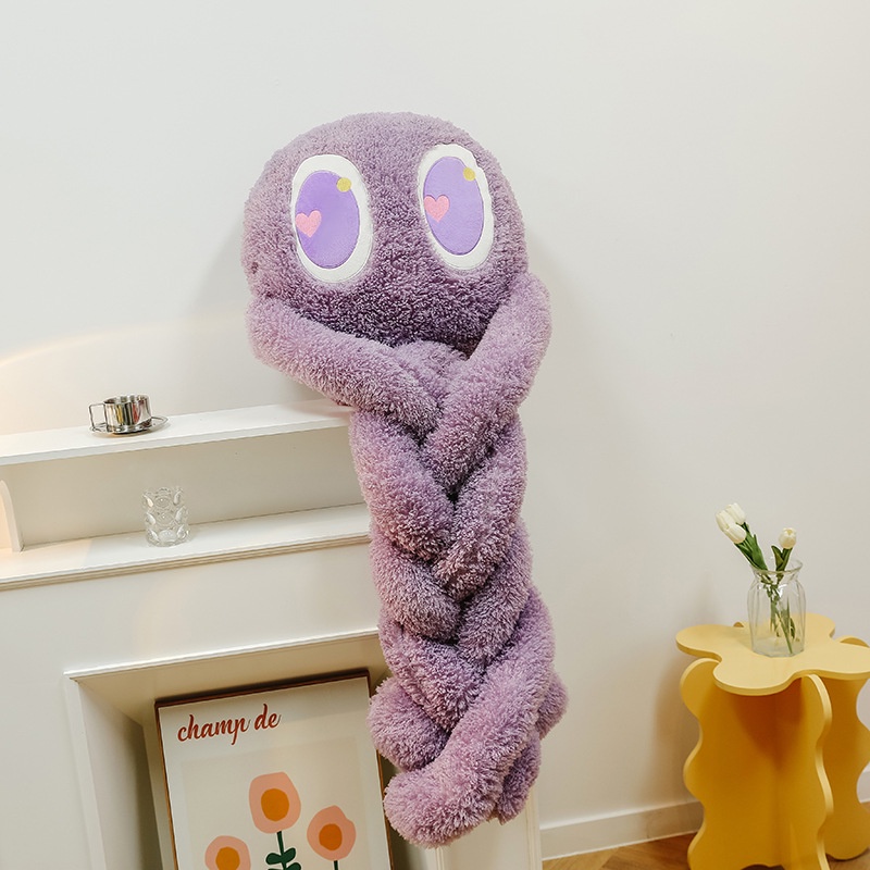 YONUOChân dài lớn hạnh phúc ôm gối