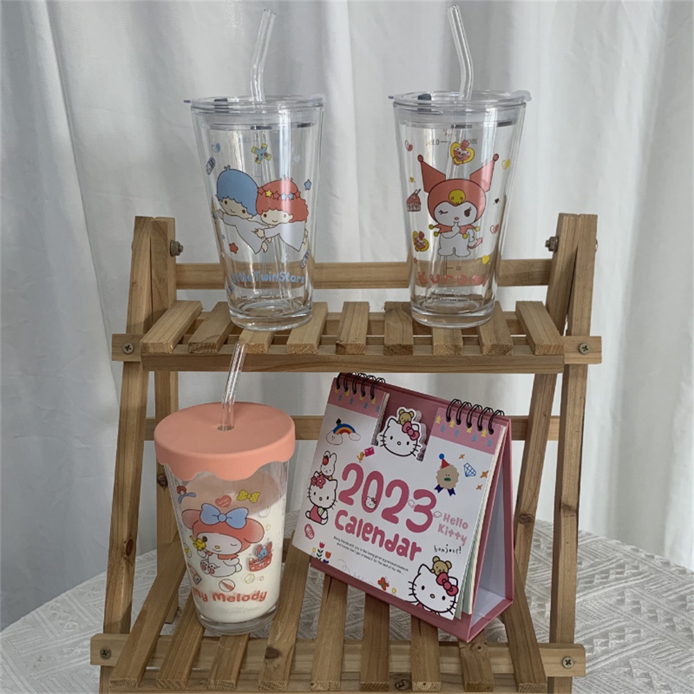 Bình Nước Thủy Tinh Có Ống Hút Họa Tiết Trái Tim Xinh