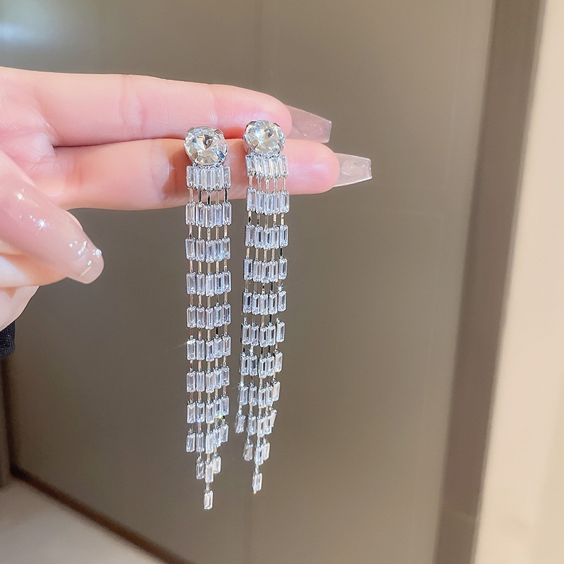 Bông Tai Mạ Bạc 925 Dáng Dài Phối Tua Rua Phong Cách Hàn Quốc Mới