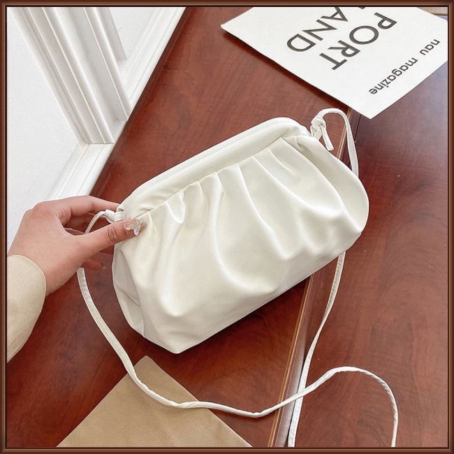 Túi Đeo Chéo Bằng Da Pu Mềm Hình Đám Mây Thời Trang Dành Cho Nữ