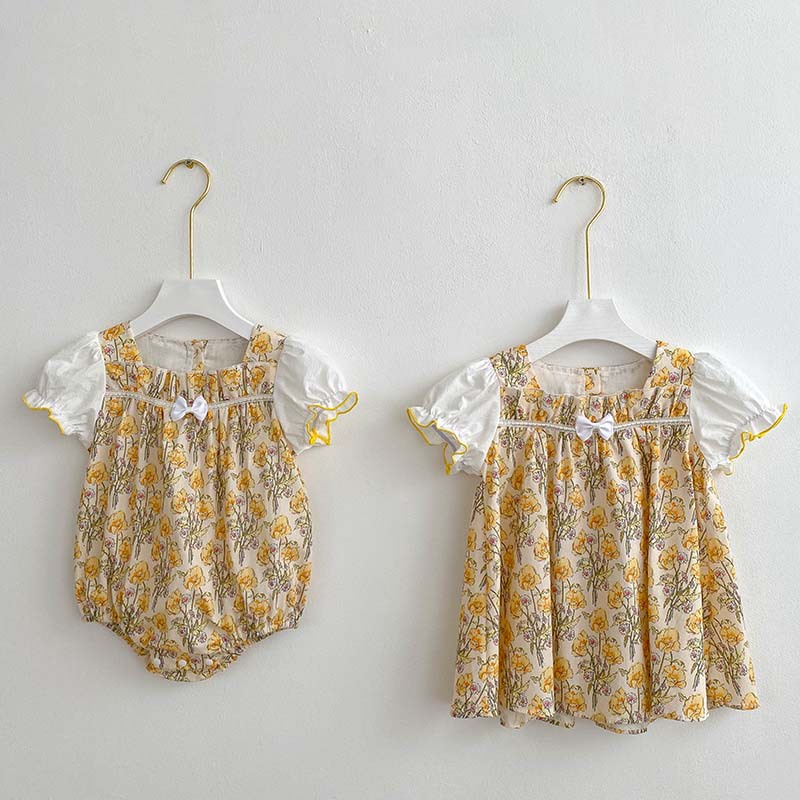 Bộ Áo Liền Quần Và Đầm In Hoa Màu Vàng Dễ Thương Dành Cho Bé Gái