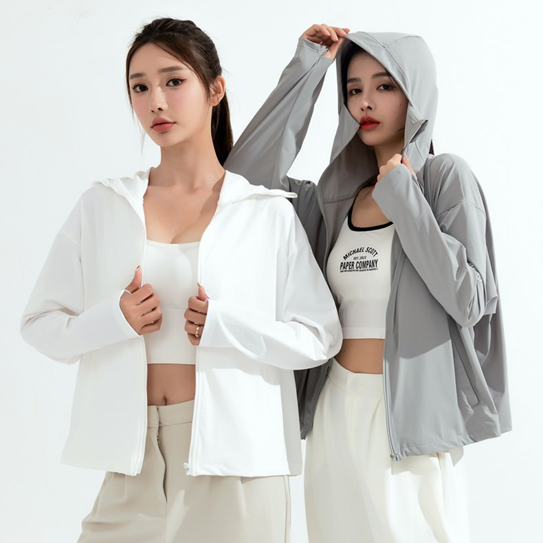 áo choàng chống nắng nữ Áo Khoác Chống Nắng Bằng Lụa Mát Có Mũ Trùm Đầu Thoáng Khí Thời Trang Mùa Hè Cho Nữ Quần áo chống nắng áo khoác hoodie mỏng nữ thoáng khí tạo cảm giác mát mẻ Chống tia cực tím