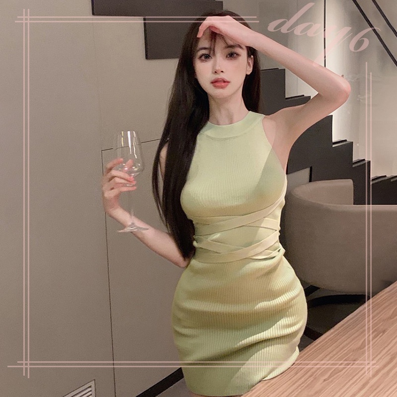 Đầm Dệt Kim Nữ Sát Nách Màu Sắc Thanh Lịch