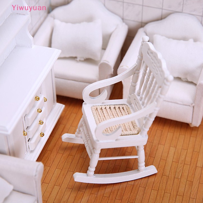 Mô Hình Ghế Mini Trang Trí Nhà Búp Bê 1 / 12 Mới