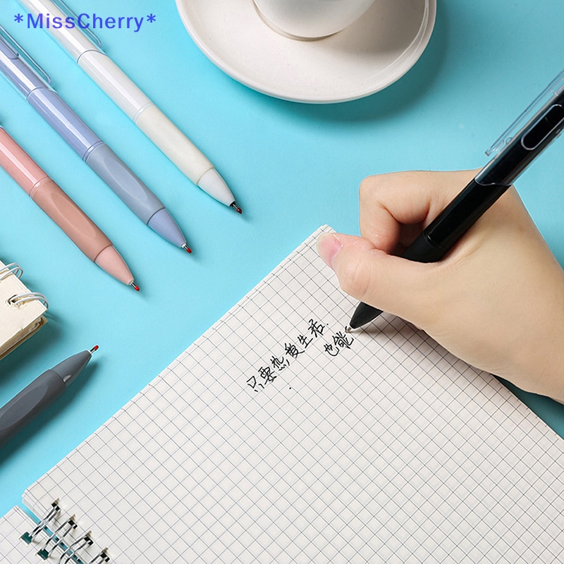 Bút Mực Gel Ngòi 0.5mm Màu Trắng Phong Cách Cổ Điển Tiện Dụng Cho Học Sinh / Văn Phòng Mới