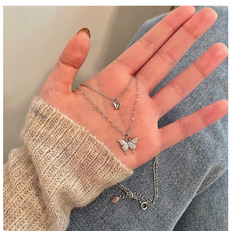 Vòng Cổ Choker Hai Lớp Mặt Hình Bướm Lấp Lánh Thời Trang Mùa Hè Hàn Quốc