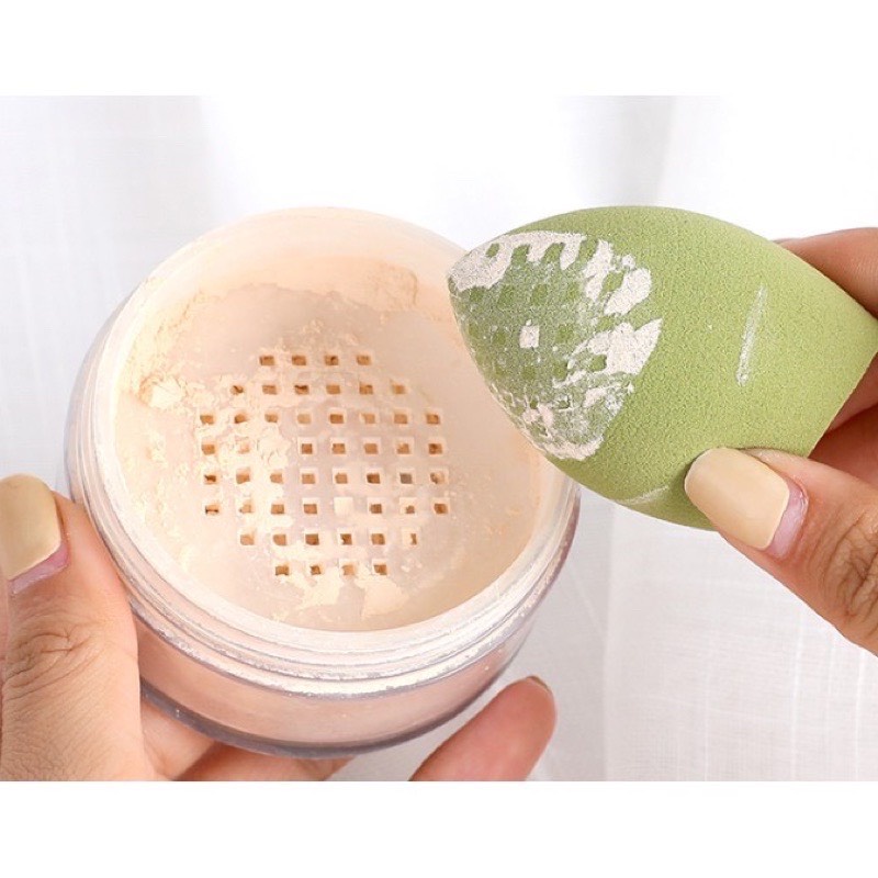 Hôp 4 Bông Mút Trang Điểm Tán Kem Nền Siêu Xịn