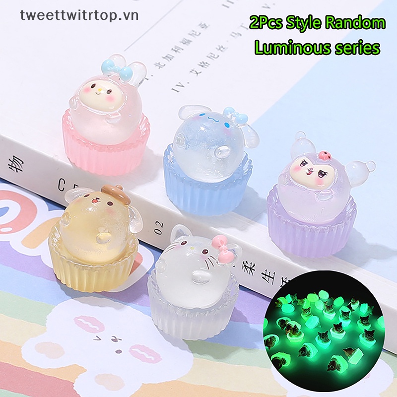 Set 2 Đồ trang trí Bánh Kem Sanrio Dạ Quang Mini Trang Trí Tiểu Cảnh