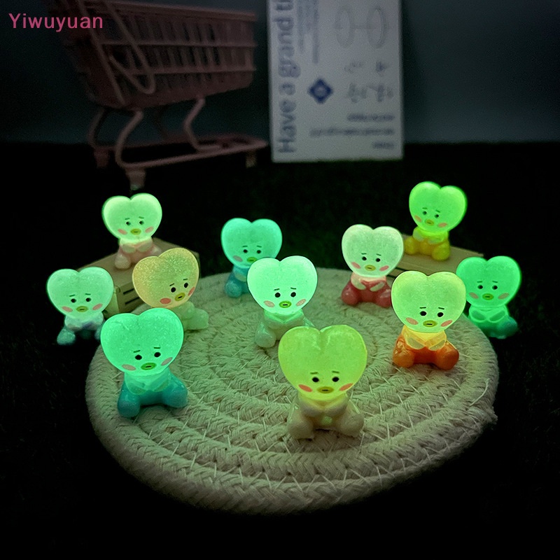 < Yiwuyuan > Bộ 2 Kẹp Tóc Hình Trái Tim Người Ngoài Hành Tinh Bằng Resin Phát Quang Dễ Thương Trang Trí Xe Hơi DIY Mới