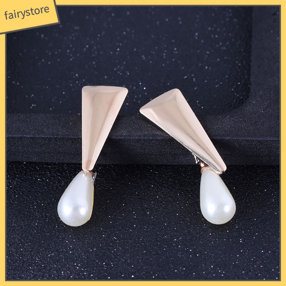 Set 2 Cặp Bông Tai Tam Giác Đính Ngọc Trai Giả Phong Cách Hàn Quốc