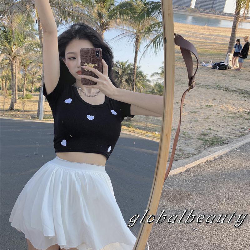 Áo Dệt Kim Ngắn Tay Cổ Tròn In Họa Tiết Trái Tim Sáng Tạo