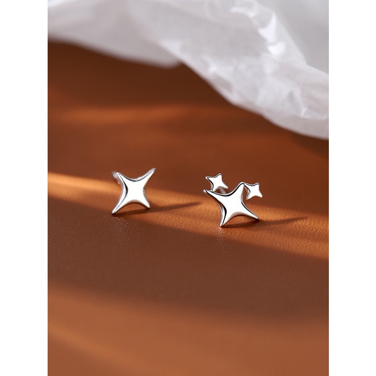 S925 Ins Bông Tai May Mắn Bốn Tai Không Đối Xứng Thiết Kế Bốn Đầu Ngôi Sao Xương Tai Ngôi Sao Nhỏ Cho Nữ