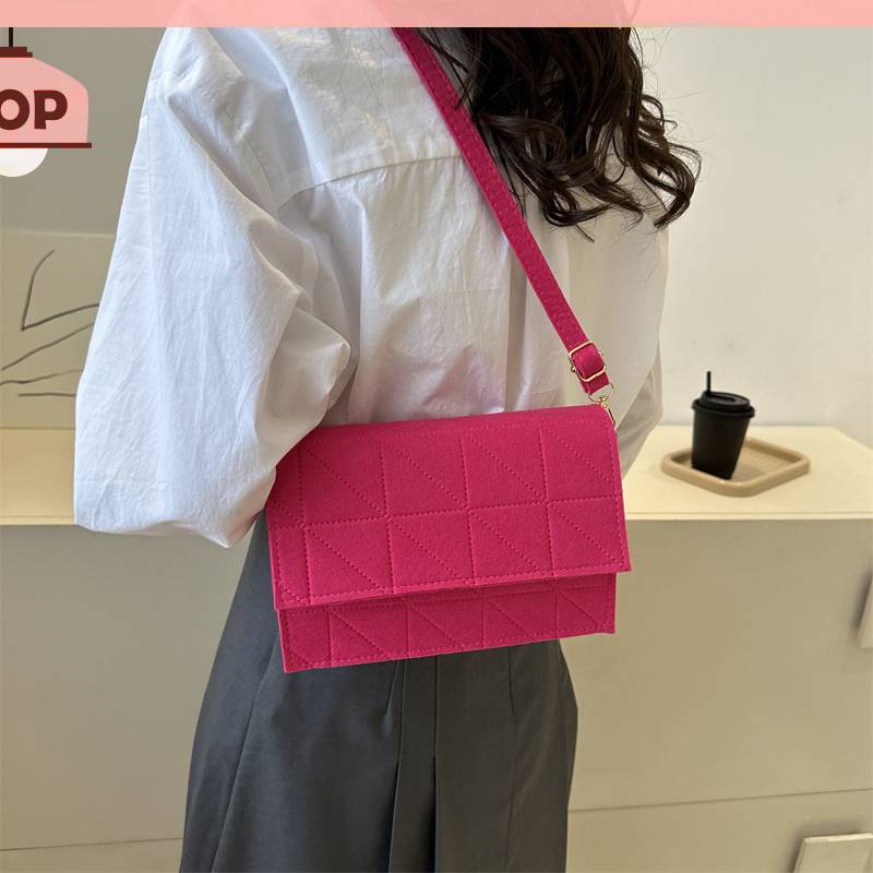 Túi Đeo Chéo Da PU Phối Lông Đơn Giản Thời Trang Cho Nữ