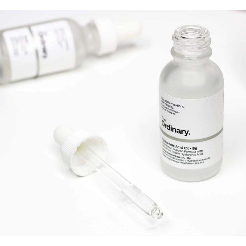 Serum The Ordinary Hyaluronic Acid 2%.