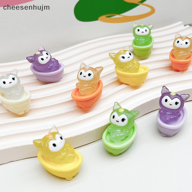 Set 2 Tượng Kuromi Mini Bằng Nhựa Phát Quang Dùng Trang Trí Thủ Công DIY