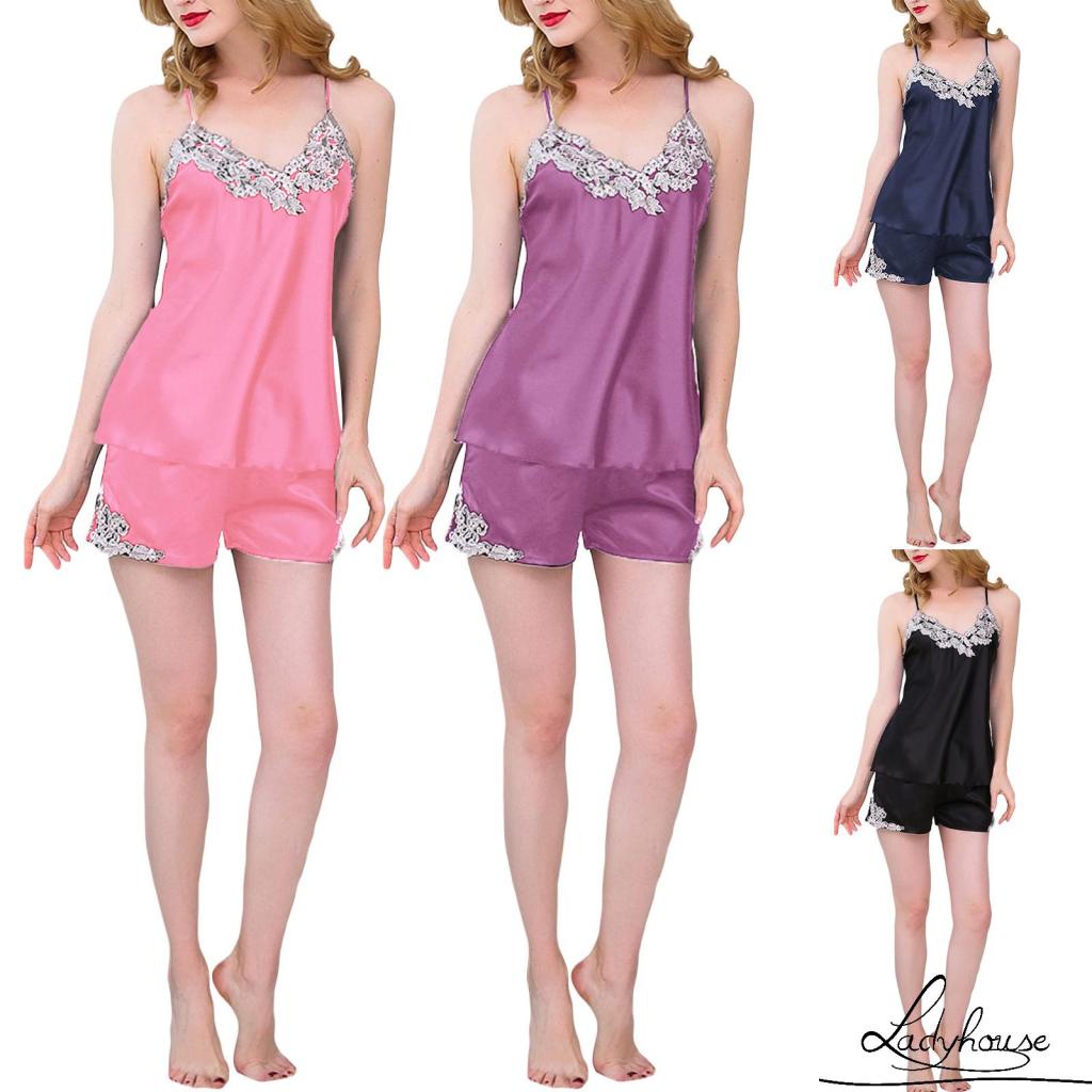 Bộ Đồ Ngủ Áo Hai Dây Cổ Chữ V Phối Ren + Quần Short Dành Cho Nữ