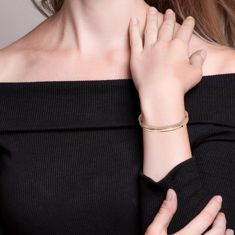 Ygt Vòng Tay Hở Bằng Thép Titan Không Gỉ Kiểu Dáng Đơn Giản Thời Trang Dành Cho Nam Và Nữ