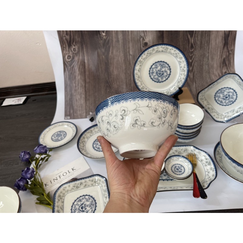 Bát cơm Bát tràng hoạ tiết hoa Quỳnh;hoạ tiết sắc nét men dầy dặn dùng được lò vi song;máy rửa bát;giao hàng an toàn