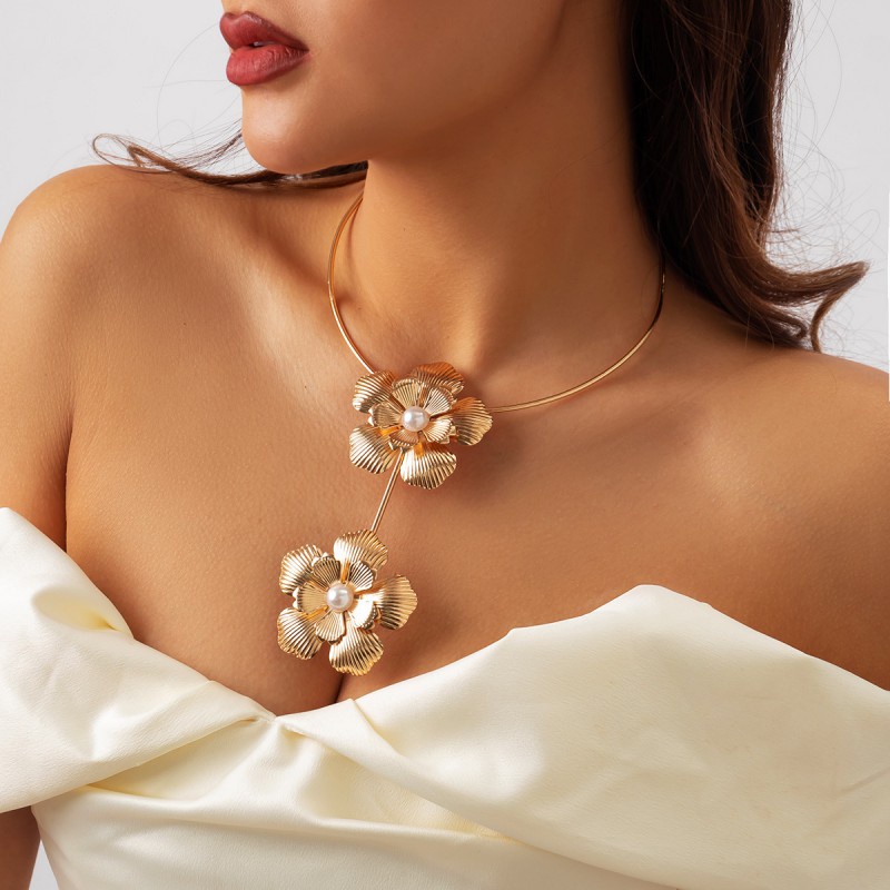 1 Vòng Cổ choker Kim Loại Mặt Hoa Phong Cách Âu Mỹ