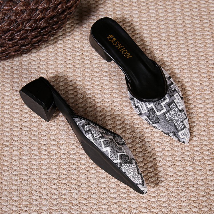 Dép Mũi Nhọn Phối Ren Lưới Thoáng Khí Thời Trang Mùa Hè Dành Cho Nữ