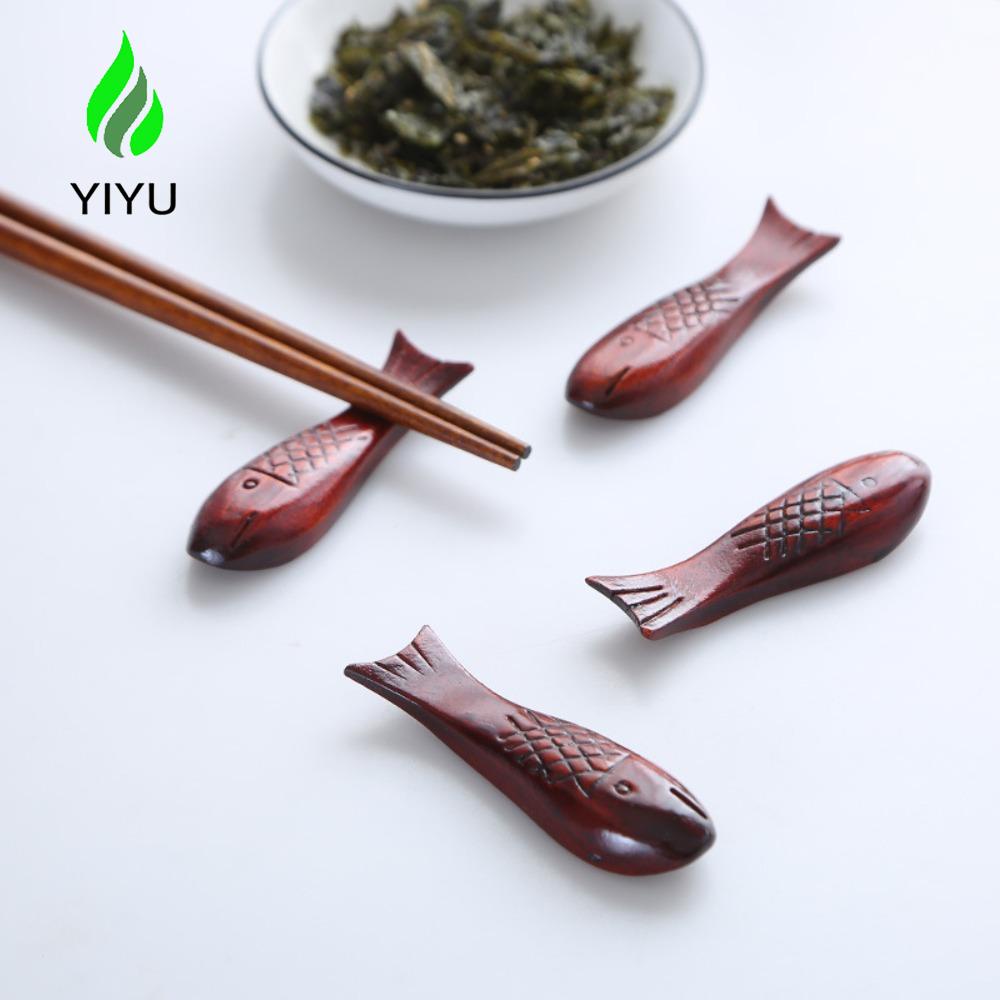 Giá Đỡ Đũa Bằng Gỗ Hình Cá Phong Cách Vintage