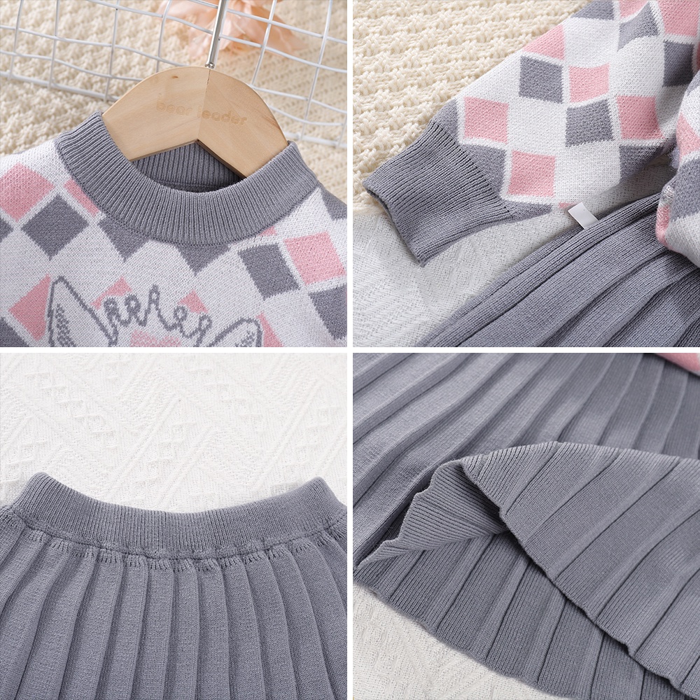 BEAR LEADER Bộ Trang Phục 2 Mảnh Gồm Áo Sweater Cổ Tròn Sọc Caro + Chân Váy Xếp Ly Dệt Kim Thời Trang Xuân Thu 2023 Cho Bé Gái 3-7 Tuổi