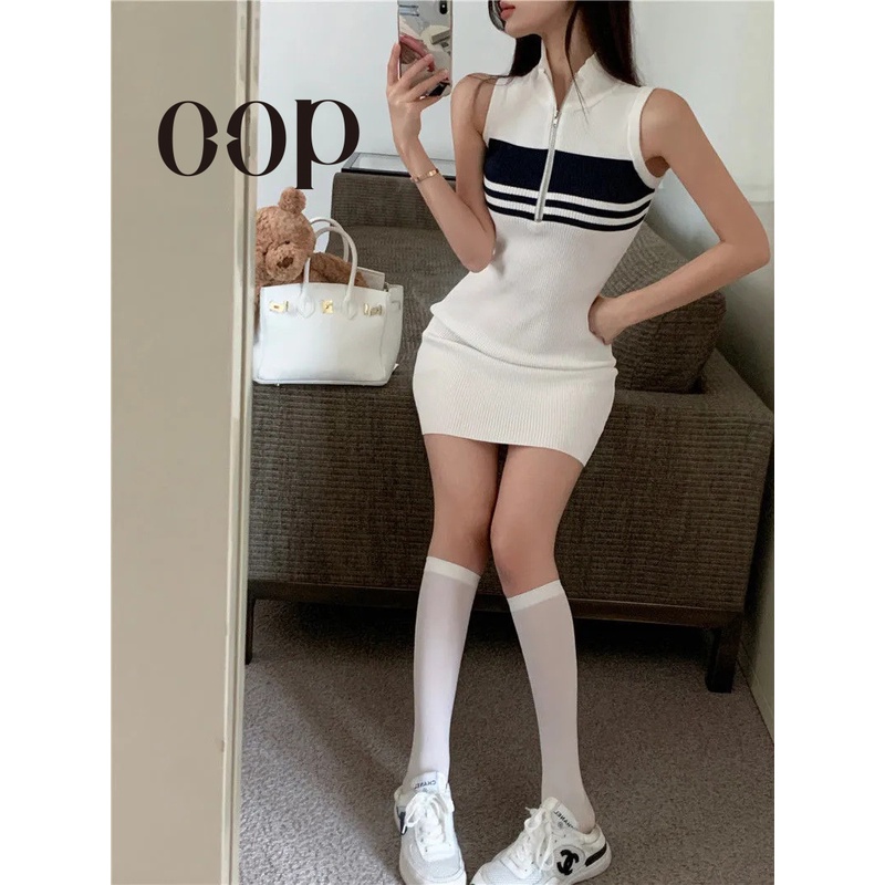 Oop Đầm Dệt Kim Sát Nách Ngắn Eo Hẹp Màu Sắc Tương Phản Retro HZFWC7061 Cho Nữ