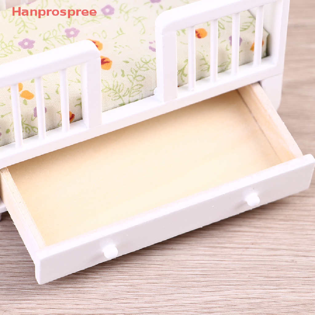 Giường Ngủ Em Bé Mini Có Gối Tựa Trang Trí Nhà Búp Bê Tỉ Lệ 1: 12