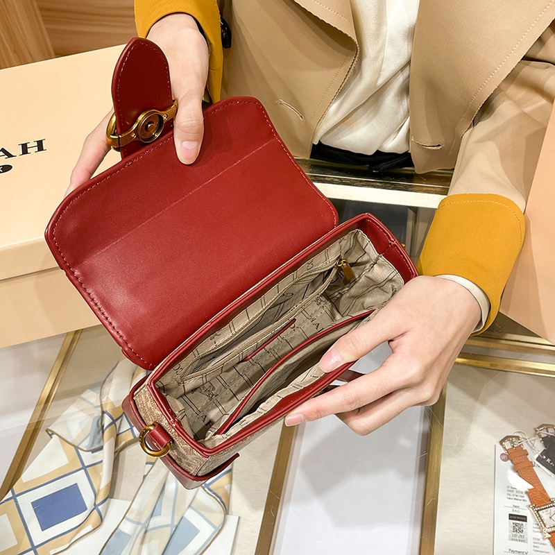 Túi Hộp Đeo Vai Famy Thời Trang Mới 2023