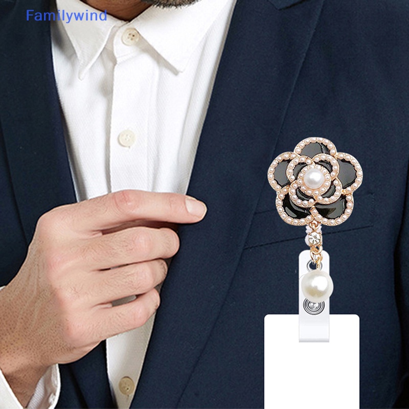 Familywind > Kẹp Giữ Thẻ ID Bảng Tên Có Thể Thu Vào Họa Tiết Hoa Đính Ngọc Trai