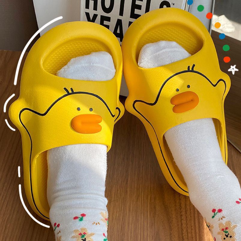 Dép Sandal Đế Dày Chống Trượt Thiết Kế Mới Đáng Yêu Dành Cho Nữ