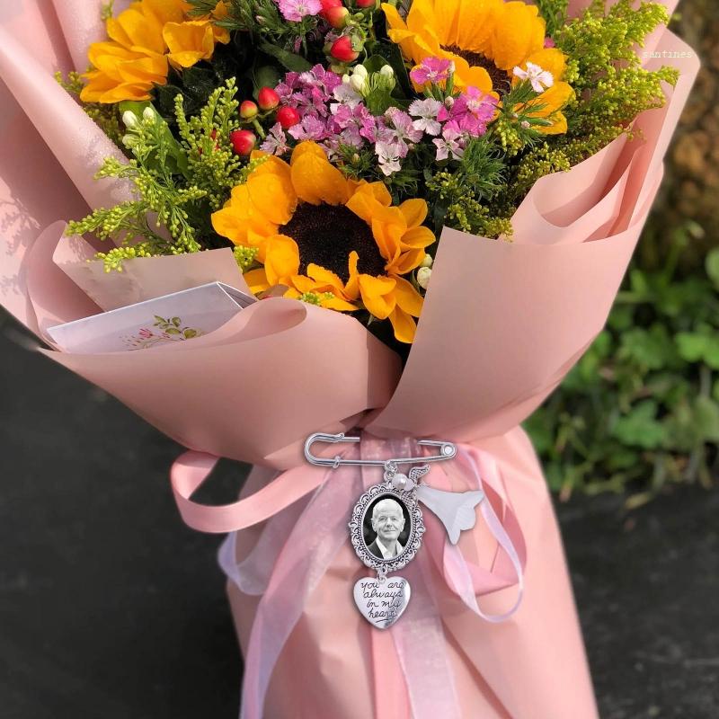 Ghim Cài Áo Hình Trái Tim In Chữ Keepake Boutonniere Dành Cho Tiệc Cưới