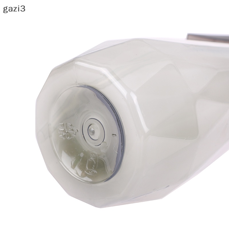 1 Chai Nhựa Có Thể Đổ Đầy Sương Dùng Để Trồng Cây