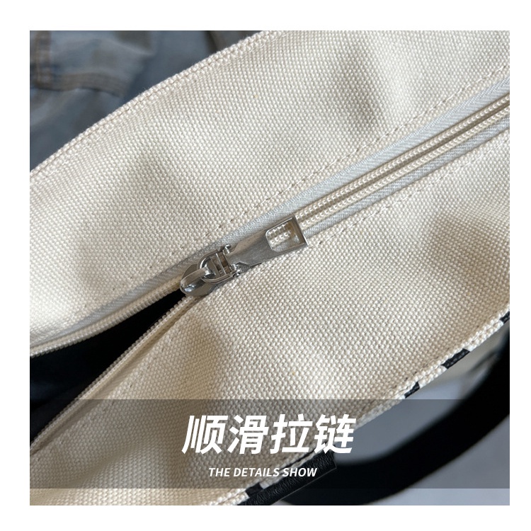 Túi Xách Mua Sắm Vải Bố In Hình Gấu Trúc Dễ Thương Kích Thước 31X33