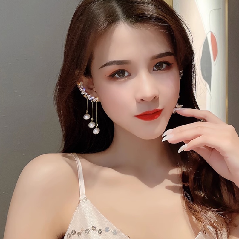 Bông Tai Dáng Dài Đính Ngọc Trai Sang Trọng Thời Trang Cho Nữ